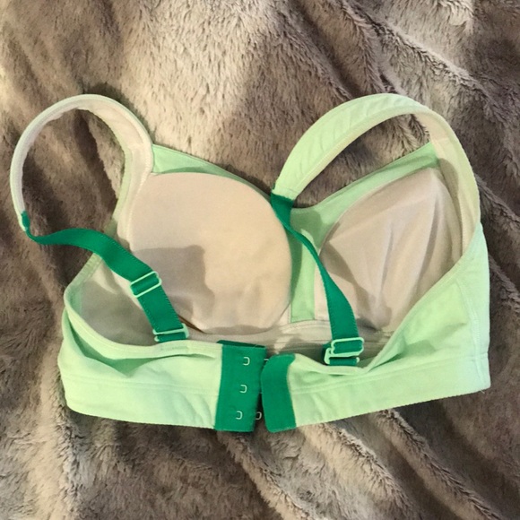 Lululemon Seafoam and Green Ta-ta-tamer - Picture 2 of 3